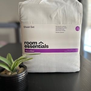 Room essentials microfiber twin XL sheet set